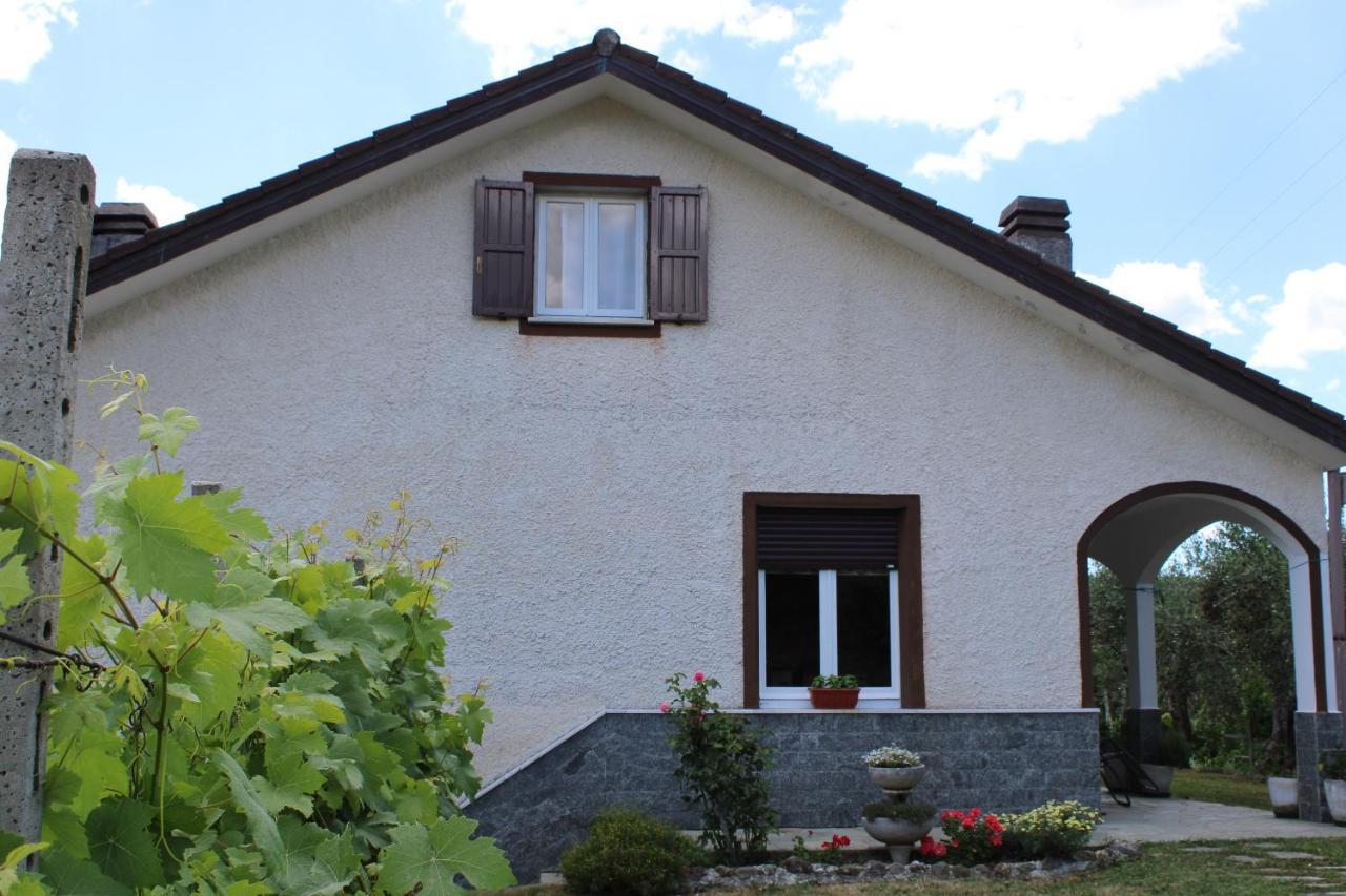 Villa Elena Mezzanego ภายนอก รูปภาพ