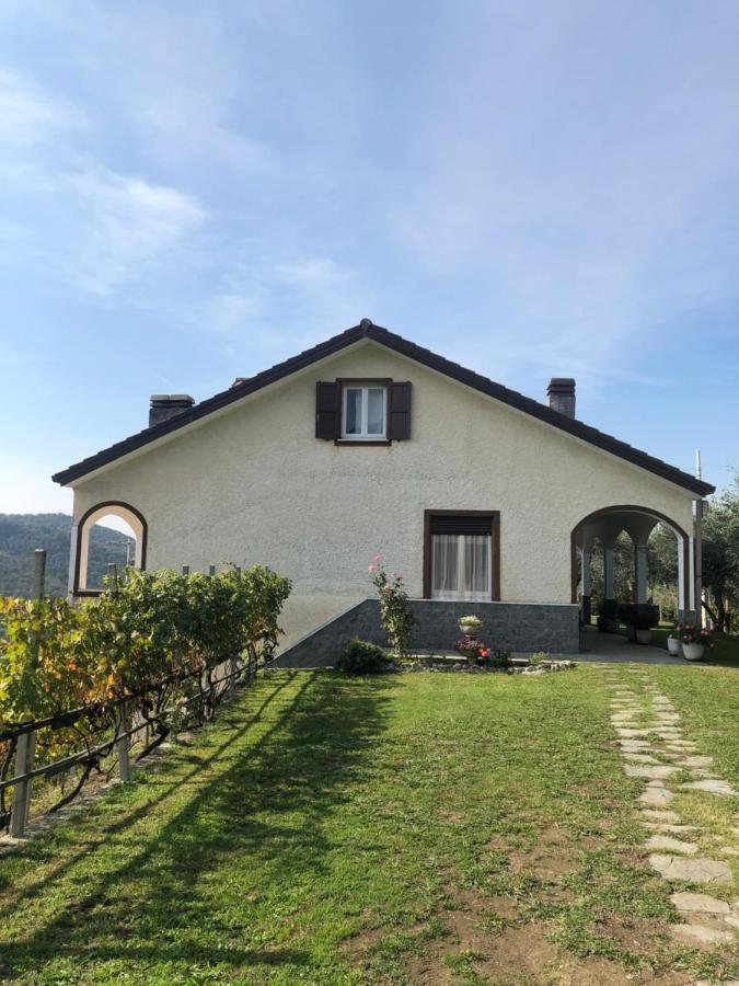 Villa Elena Mezzanego ภายนอก รูปภาพ